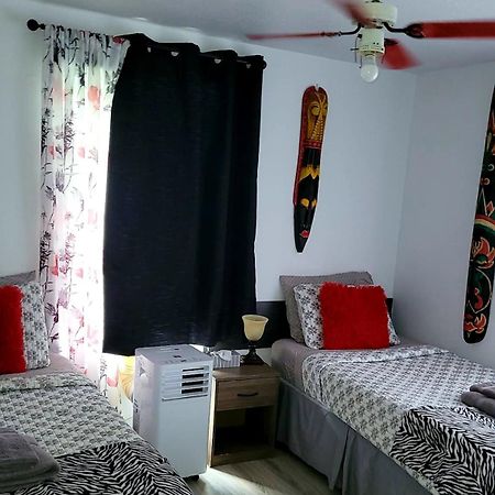 Quiet Cozy Apartment Next To Highway Wifi+Netflix Edmundston Exterior foto