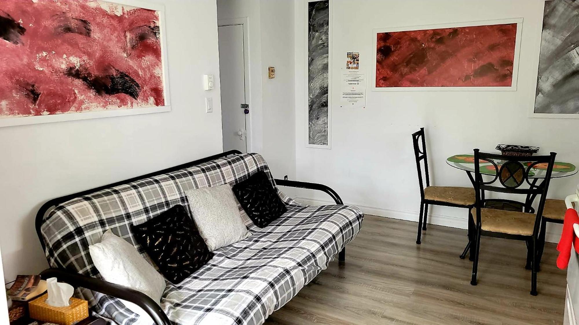 Quiet Cozy Apartment Next To Highway Wifi+Netflix Edmundston Exterior foto